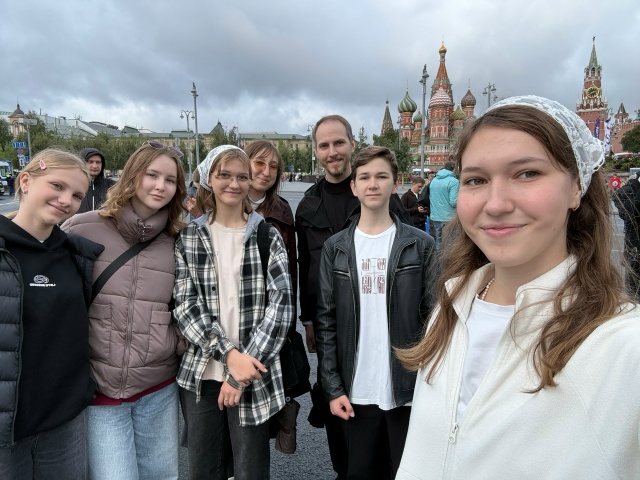 Объединение «ГдеВсе» Донского храма в Перловке приняло участие в Общемосковском крестном ходе